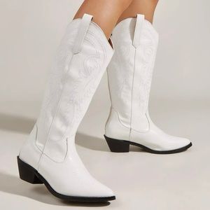 NEW Embroidery White Western Boots Women’s size 8.5 SHEIN